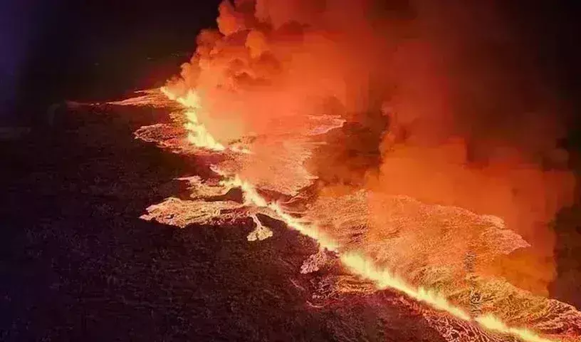 Volcanic Eruption: ఐస్లాండ్లో పేలిన అగ్నిపర్వతం Volcanic Eruption: ఐస్లాండ్లో పేలిన అగ్నిపర్వతం