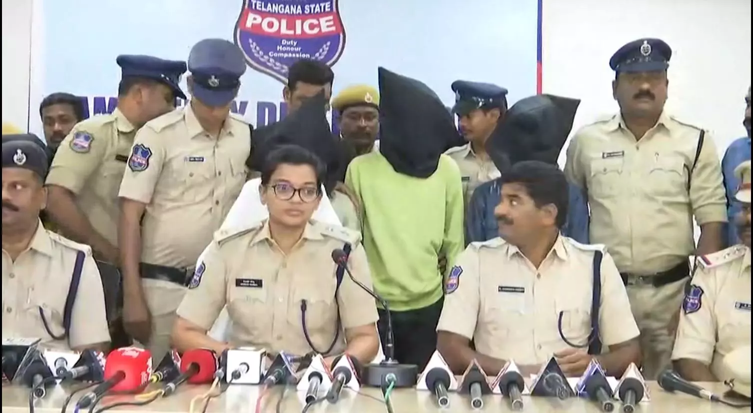 AP: ఆరుగురి హత్య కేసుల్లో విస్తుపోయే నిజాలు AP: ఆరుగురి హత్య కేసుల్లో విస్తుపోయే నిజాలు
