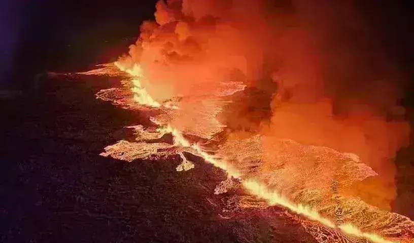 Volcanic Eruption: ఐస్లాండ్లో పేలిన అగ్నిపర్వతం Volcanic Eruption: ఐస్లాండ్లో పేలిన అగ్నిపర్వతం