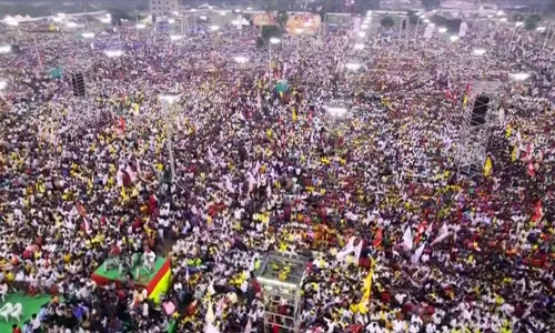 YUVAGALAM SABHA: జన ప్రభంజనం YUVAGALAM SABHA: జన ప్రభంజనం