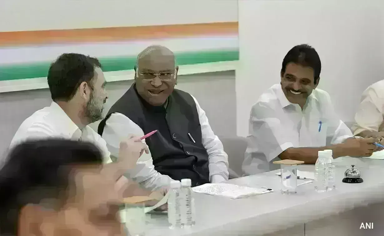 Congress : నేడే కాంగ్రెస్ వర్కింగ్ కమిటీ భేటీ Congress : నేడే కాంగ్రెస్ వర్కింగ్ కమిటీ భేటీ