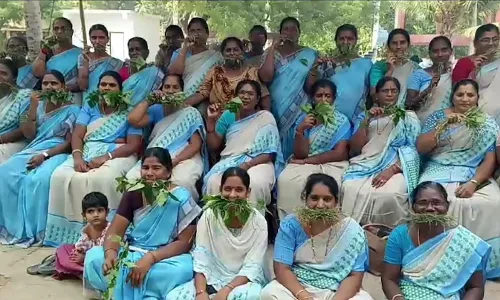 AP: కొనసాగుతున్న అంగన్‌వాడీల ఆందోళన