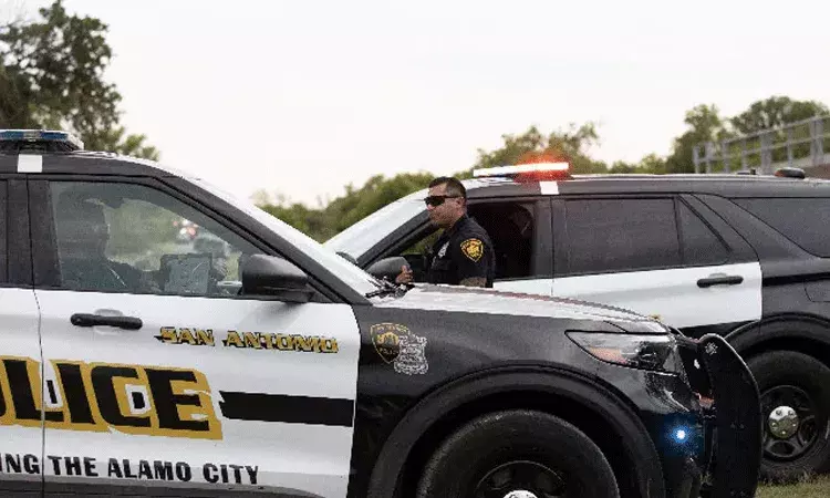 అమెరికాలో రోడ్డు ప్రమాదం.. ఆంధ్రప్రదేశ్ ఎమ్మెల్యే కుటుంబంలో విషాదం అమెరికాలో రోడ్డు ప్రమాదం.. ఆంధ్రప్రదేశ్ ఎమ్మెల్యే కుటుంబంలో విషాదం