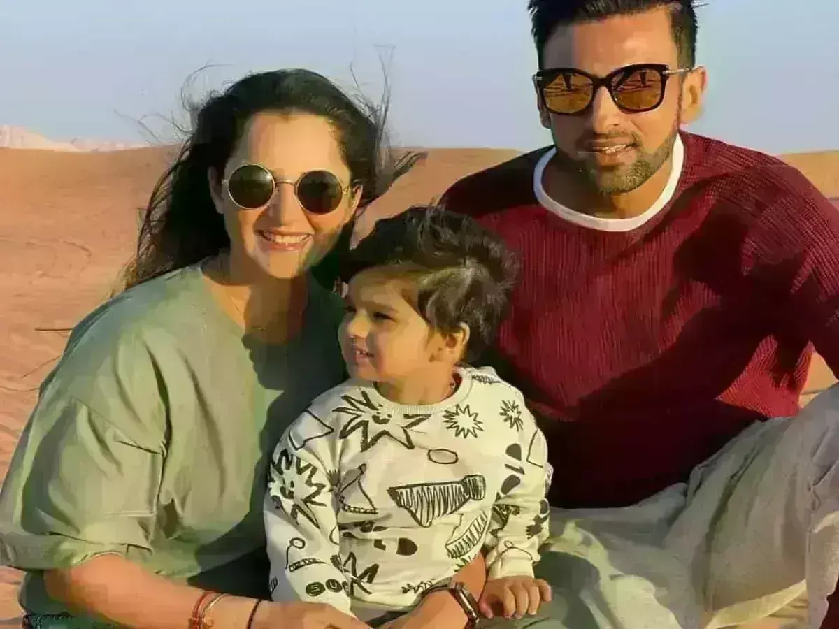 Shoaib Malik and Sania Mirza : దుబాయ్ లో కలిసి కనిపించిన స్టార్ కపుల్