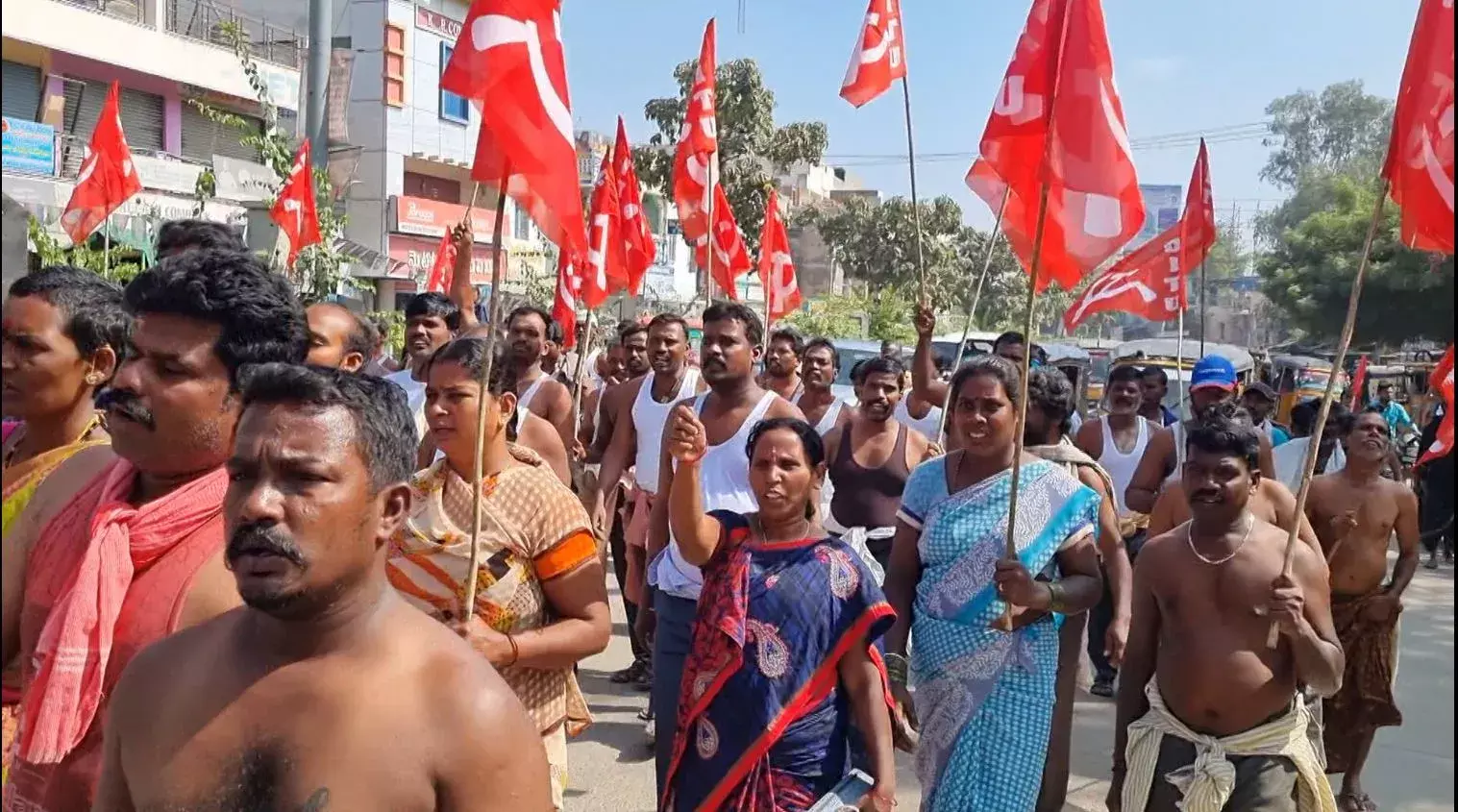 AP: ఏపీలో పట్టు వీడని మున్సిపల్‌ కార్మికులు