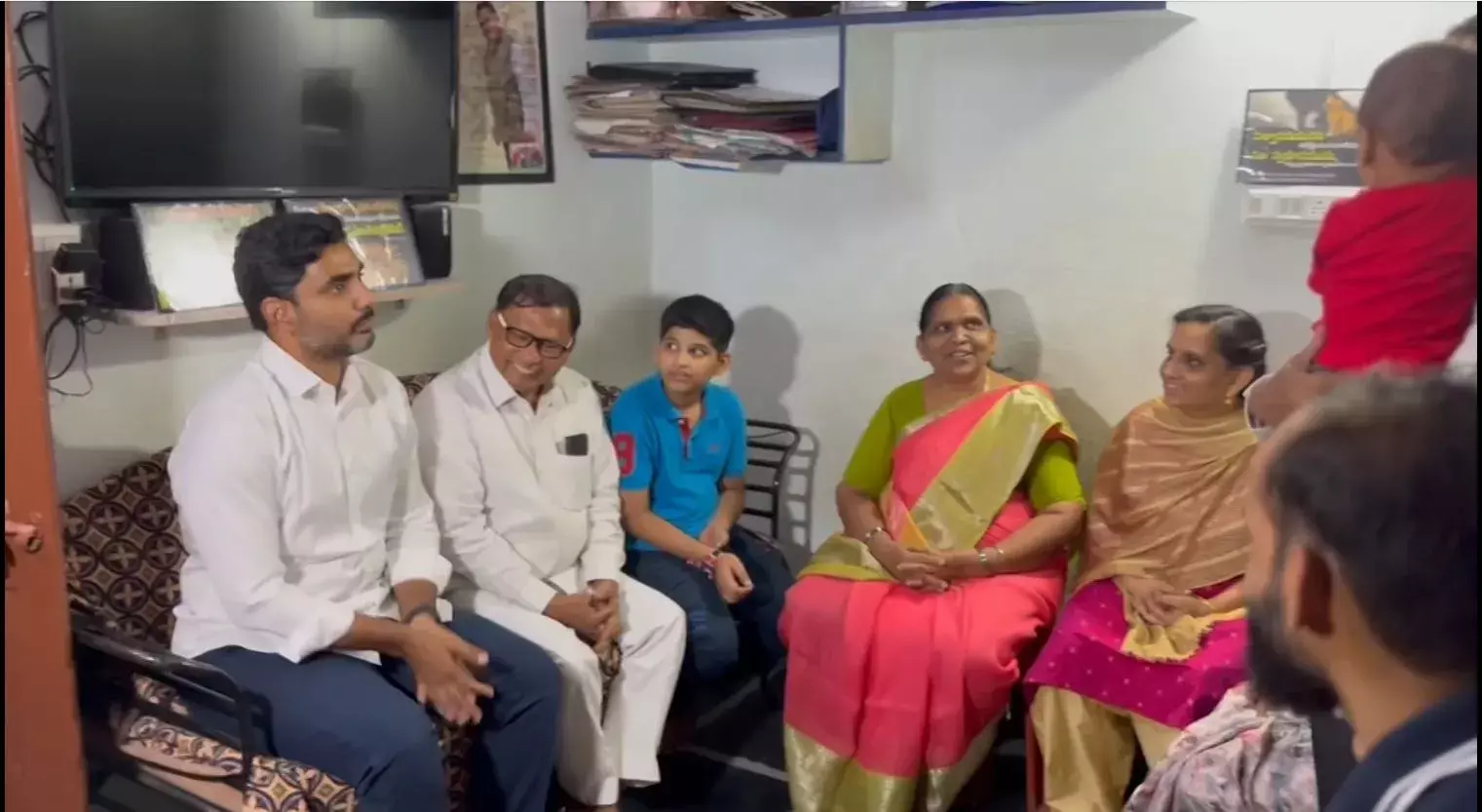 LOKESH: మంగళగిరి చేనేతలకు అండగా నారా లోకేశ్