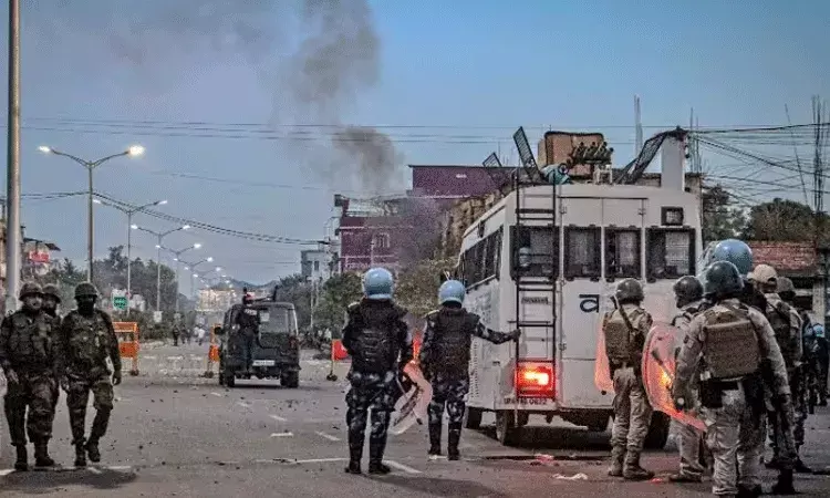 మణిపూర్లో మళ్ళీ హింస.. నలుగురు మృతి..144 సెక్షన్ అమలు మణిపూర్లో మళ్ళీ హింస.. నలుగురు మృతి..144 సెక్షన్ అమలు