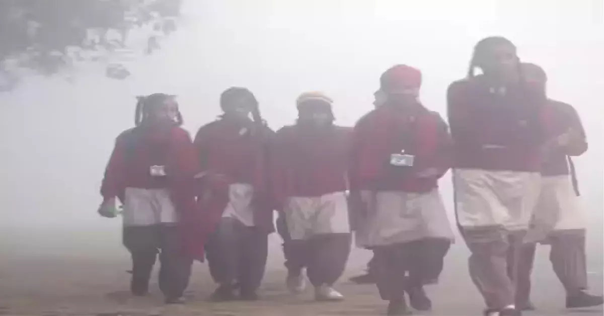 Delhi:  ఢిల్లీలో స్కూళ్లకు మరో ఐదురోజులు శీతాకాల సెలవులు