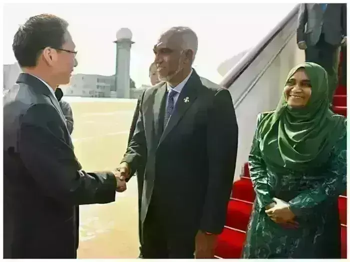 Maldives: మాల్దీవుల అధ్యక్షుడు ముయిజ్జుకు ఎదురుదెబ్బ Maldives: మాల్దీవుల అధ్యక్షుడు ముయిజ్జుకు ఎదురుదెబ్బ