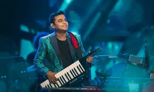 A.R Rahman : రెహమాన్ కారు ఆపి, మా తుఝే సలాం సాంగ్ పాడిన ఫ్యాన్