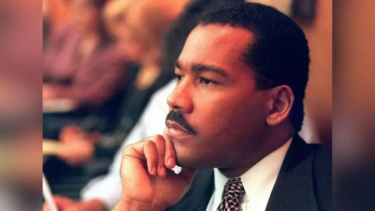 Dexter Scott King : క్యాన్సర్ తో మార్టిన్ లూథర్ కింగ్ జూనియర్ చిన్న కుమారుడు మృతి Dexter Scott King : క్యాన్సర్ తో మార్టిన్ లూథర్ కింగ్ జూనియర్ చిన్న కుమారుడు మృతి