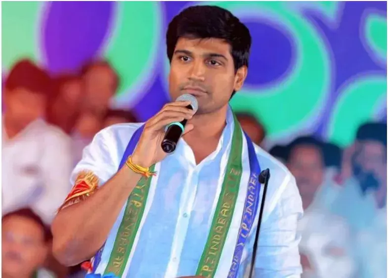 YCP: వైసీపీకి బిగ్ షాక్.. ఎంపీ రాజీనామా YCP: వైసీపీకి బిగ్ షాక్.. ఎంపీ రాజీనామా