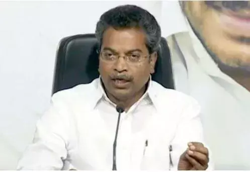 AP: అభివృద్ధిపై వైసీపీ ఎమ్మెల్యే అసంతృప్తి గళం AP: అభివృద్ధిపై వైసీపీ ఎమ్మెల్యే అసంతృప్తి గళం