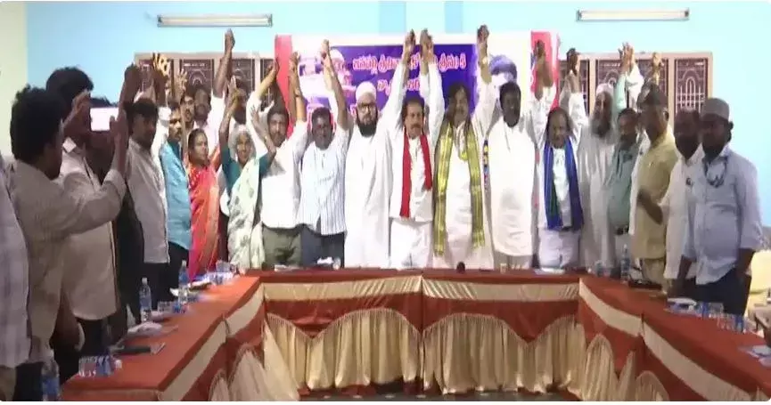 AP: కోడికత్తి శ్రీనుకు న్యాయం చేయాలి AP: కోడికత్తి శ్రీనుకు న్యాయం చేయాలి