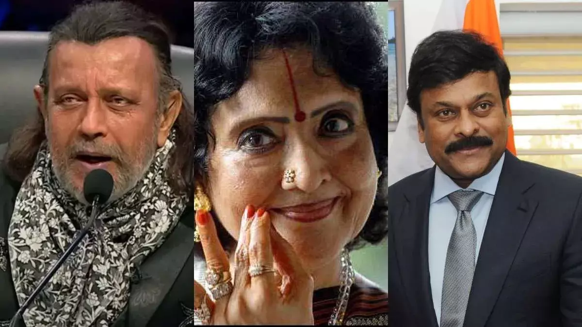 Padma Awards: చిరంజీవి, వైజయంతి మాలను వరించిన పద్మ విభూషణ్ Padma Awards: చిరంజీవి, వైజయంతి మాలను వరించిన పద్మ విభూషణ్