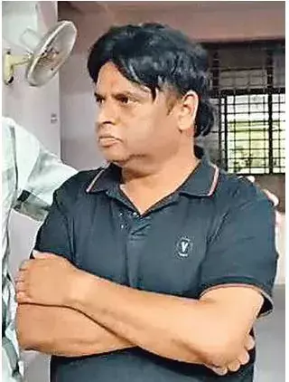 ACB: చేతి గడియారాలే రూ.33 లక్షలు