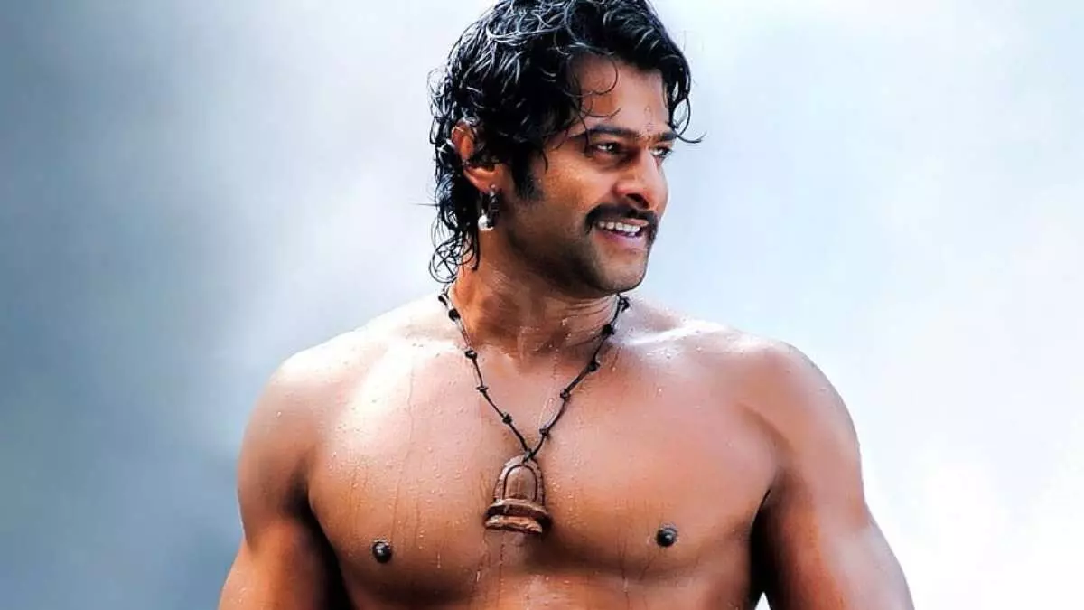 Prabhas: నటనకు విరామం తీసుకున్న సాలార్ హీరో Prabhas: నటనకు విరామం తీసుకున్న సాలార్ హీరో