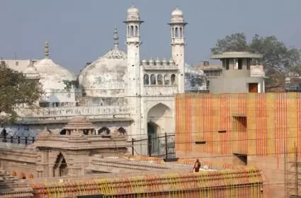 Gyanvapi Mosque: జ్ఞానవాపి కేసులో కీలక మలుపు.. Gyanvapi Mosque: జ్ఞానవాపి కేసులో కీలక మలుపు..