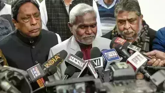 Champai Soren: జార్ఖండ్ కొత్త సీఎంగా ‘టైగర్’ చంపై సోరెన్ Champai Soren: జార్ఖండ్ కొత్త సీఎంగా ‘టైగర్’ చంపై సోరెన్