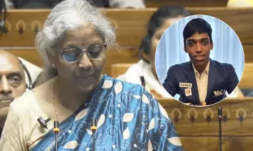 బడ్జెట్ ప్రసంగంలో చెస్ విజేత ప్రస్తావన.. ప్రశంసలు కురిపించిన ఆర్థిక మంత్రి బడ్జెట్ ప్రసంగంలో చెస్ విజేత ప్రస్తావన.. ప్రశంసలు కురిపించిన ఆర్థిక మంత్రి