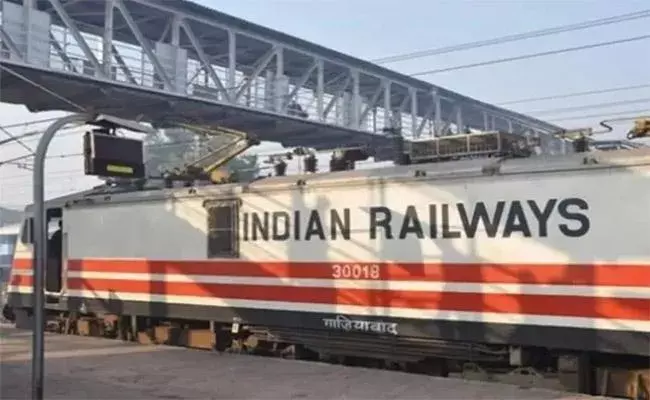 Union Interim Budget: బడ్జెట్లో రైల్వే కేటాయింపులు... Union Interim Budget: బడ్జెట్లో రైల్వే కేటాయింపులు...