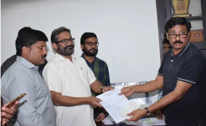 Parliament Elections : ఎంపీ టికెట్ పై వి.వి.సి గ్రూప్ సంస్థల ఎండీ ఆసక్తి