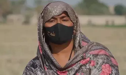 పాకిస్తాన్ ఎన్నికలు 2024: ఎన్నికల్లో పోటీ చేస్తున్న తొలి మహిళా అభ్యర్థి.. పాకిస్తాన్ ఎన్నికలు 2024: ఎన్నికల్లో పోటీ చేస్తున్న తొలి మహిళా అభ్యర్థి..