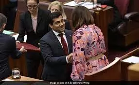 Australian Senator: పార్లమెంటు సాక్షిగా భగవద్గీతపై ప్రమాణం చేసిన ఆస్ట్రేలియా సెనేటర్ Australian Senator: పార్లమెంటు సాక్షిగా భగవద్గీతపై ప్రమాణం చేసిన ఆస్ట్రేలియా సెనేటర్