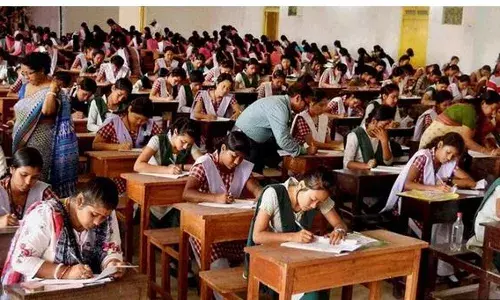 AP DSC: ఆంధ్రప్రదేశ్లో ఎన్నికల ముంగిట డీఎస్సీ AP DSC: ఆంధ్రప్రదేశ్లో ఎన్నికల ముంగిట డీఎస్సీ