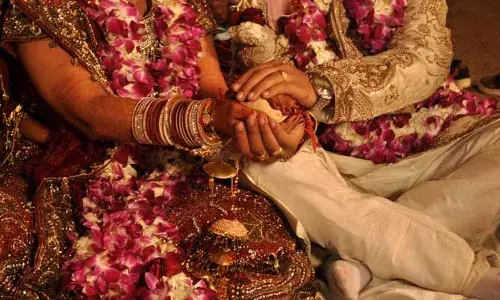 Cheating Case: పెళ్లి పేరుతో మోసం.. మహిళా సినీ నిర్మాతపై కేసు..