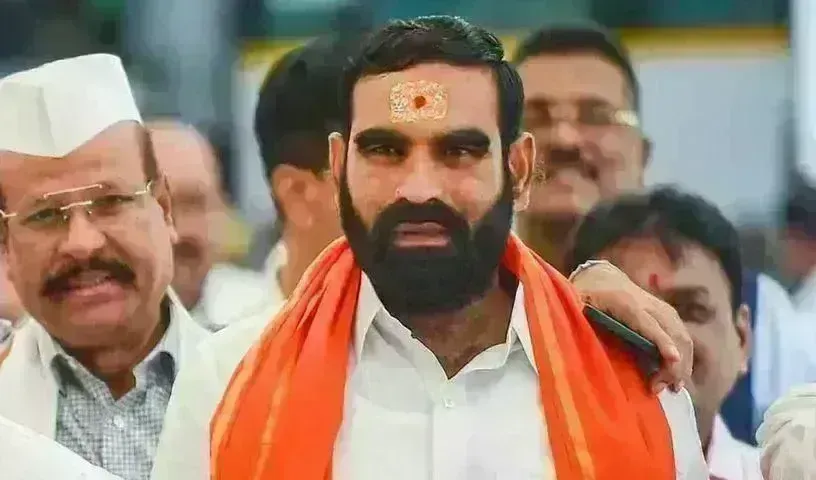 Maharshtra: అమ్మనాన్న నాకు ఓటేయకుంటే మీరు తిండి మానండి- స్కూల్ పిల్లలకు ఎమ్మెల్యే సూచన Maharshtra: అమ్మనాన్న నాకు ఓటేయకుంటే మీరు తిండి మానండి- స్కూల్ పిల్లలకు ఎమ్మెల్యే సూచన