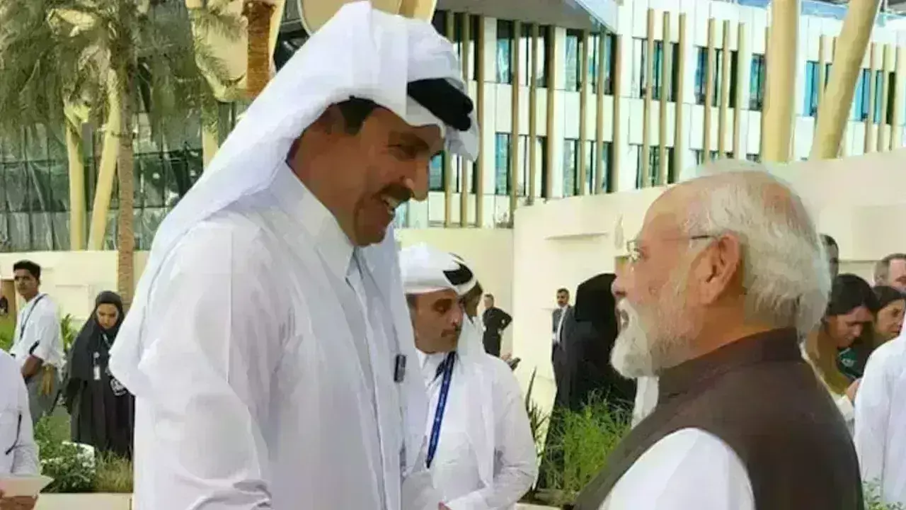 Qatar modi : మోదీ దెబ్బకు దిగొచ్చిన ఖతార్ ప్రభుత్వం Qatar modi : మోదీ దెబ్బకు దిగొచ్చిన ఖతార్ ప్రభుత్వం