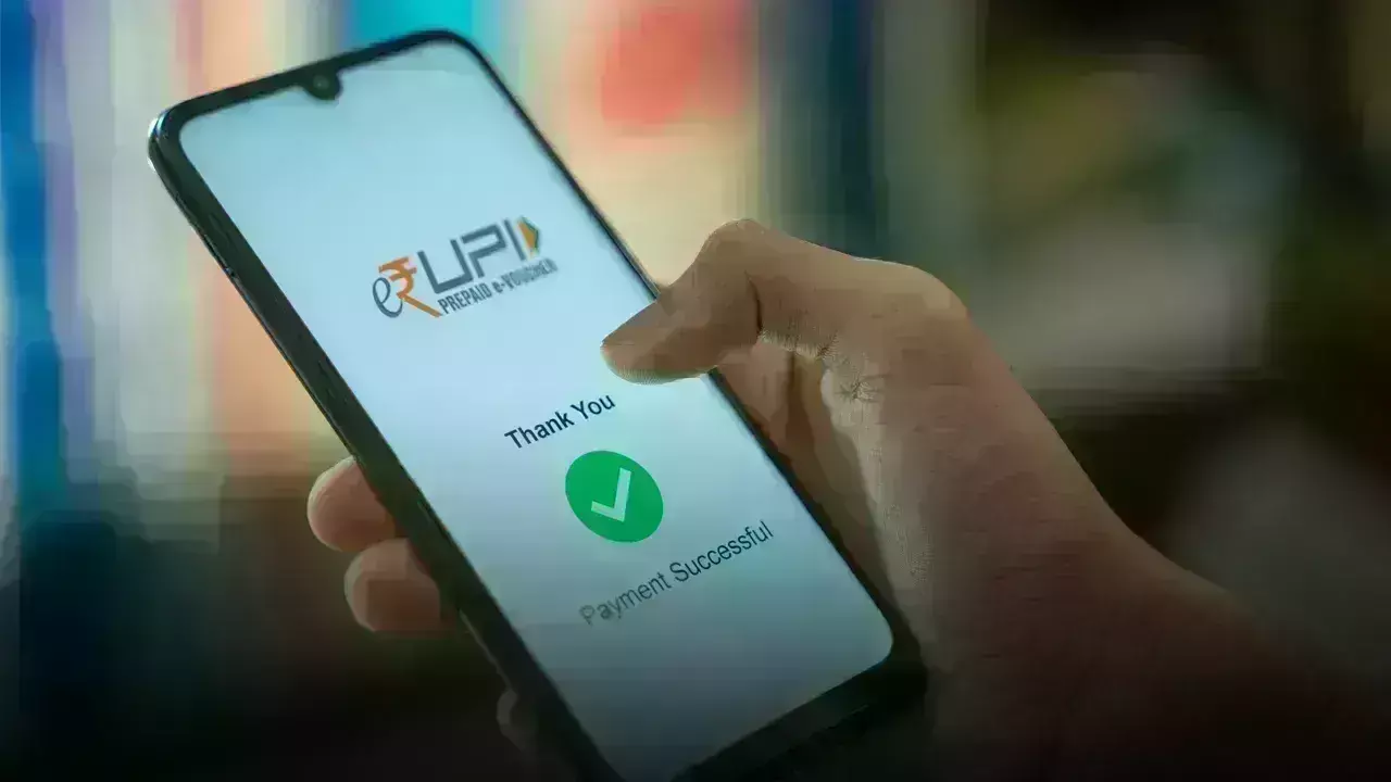 UPI Payments: శ్రీలంక, మారిషస్లో యూపీఐ చెల్లింపులు షురూ UPI Payments: శ్రీలంక, మారిషస్లో యూపీఐ చెల్లింపులు షురూ