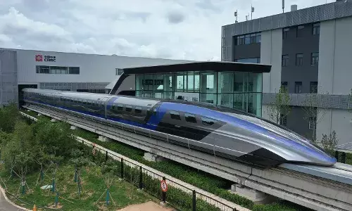 China : చైనా మోగ్లెవ్ రైలు-- అది రైలు కాదు అంతకు మించి China : చైనా మోగ్లెవ్ రైలు-- అది రైలు కాదు అంతకు మించి