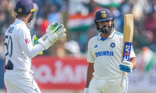 IND Vs ENG: రాజ్కోట్ టెస్ట్ మొదటి రోజు.. సెంచరీ కొట్టిన రోహిత్ IND Vs ENG: రాజ్కోట్ టెస్ట్ మొదటి రోజు.. సెంచరీ కొట్టిన రోహిత్