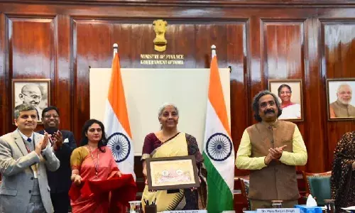 Ayodhya:  అయోధ్య రాముడి పేరిట నాణేలు విడుదల..