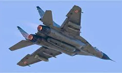 Vayu Shakti 2024:   ఎడారిలో 120 విమానాలు, ఎన్నెన్నో డ్రోన్లు, మిస్సైళ్లు.. Vayu Shakti 2024:   ఎడారిలో 120 విమానాలు, ఎన్నెన్నో డ్రోన్లు, మిస్సైళ్లు..