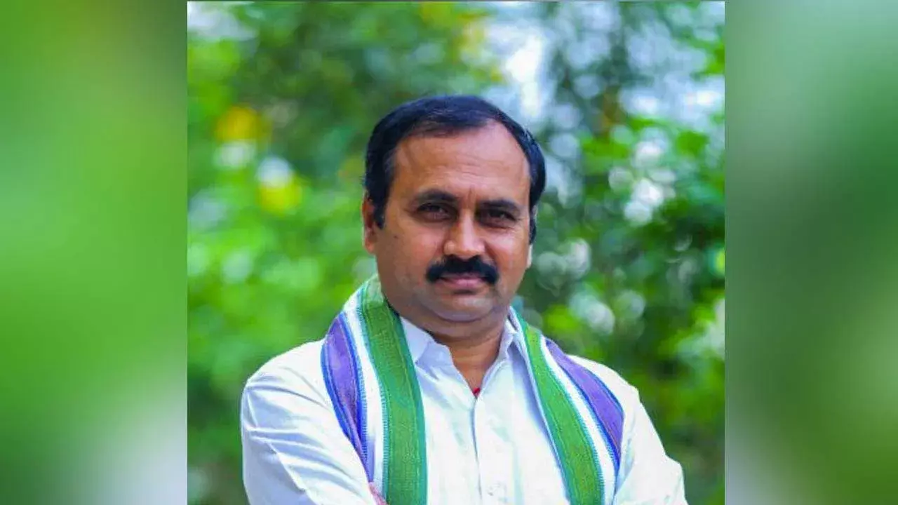 AP :  మళ్లీ వైసీపీలోకి ఆళ్ల రామకృష్ణారెడ్డి! AP :  మళ్లీ వైసీపీలోకి ఆళ్ల రామకృష్ణారెడ్డి!