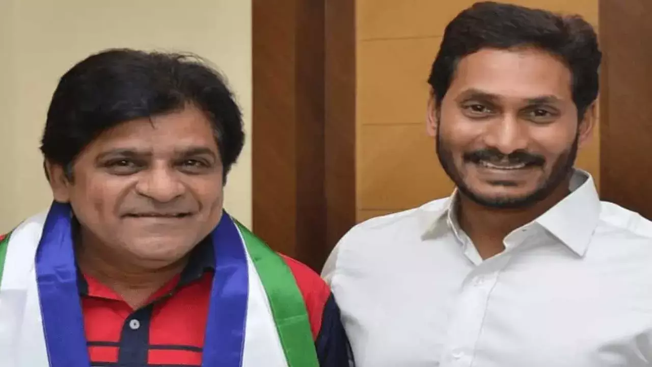 AP : ఎన్నికల్లో ఎక్కడ నుంచైనా  పోటీకి సిద్ధం : అలీ AP : ఎన్నికల్లో ఎక్కడ నుంచైనా  పోటీకి సిద్ధం : అలీ