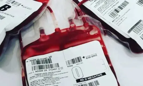 Blood Bank : మీరేం మనుషులురా..! ప్లాస్మాతో వ్యాపారం.. బ్లడ్ బ్యాంకుల లైసెన్స్ సీజ్ Blood Bank : మీరేం మనుషులురా..! ప్లాస్మాతో వ్యాపారం.. బ్లడ్ బ్యాంకుల లైసెన్స్ సీజ్
