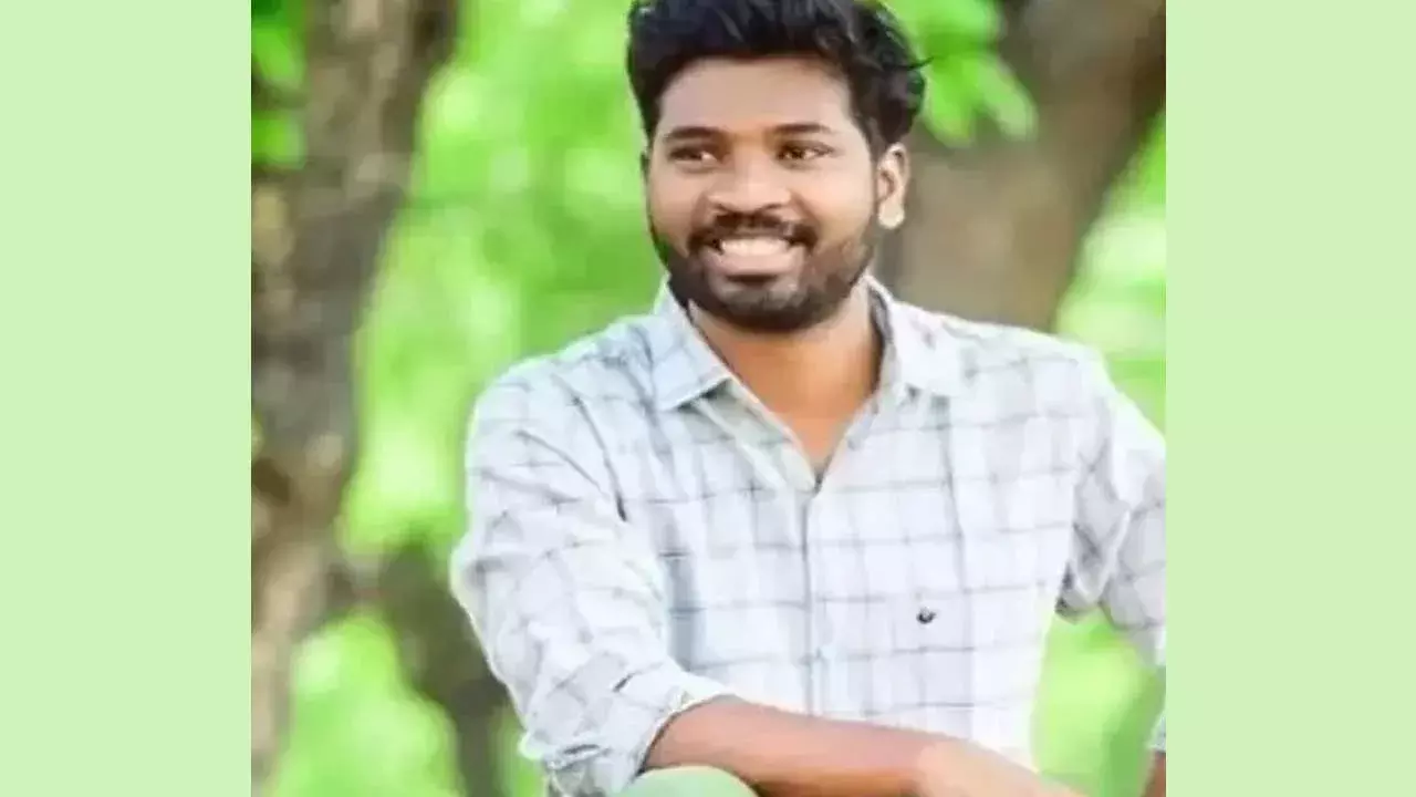 డీఎల్ఎఫ్ దగ్గర యాక్సిడెంట్.. సాఫ్ట్ వేర్ ఇంజినీర్ మృతి డీఎల్ఎఫ్ దగ్గర యాక్సిడెంట్.. సాఫ్ట్ వేర్ ఇంజినీర్ మృతి