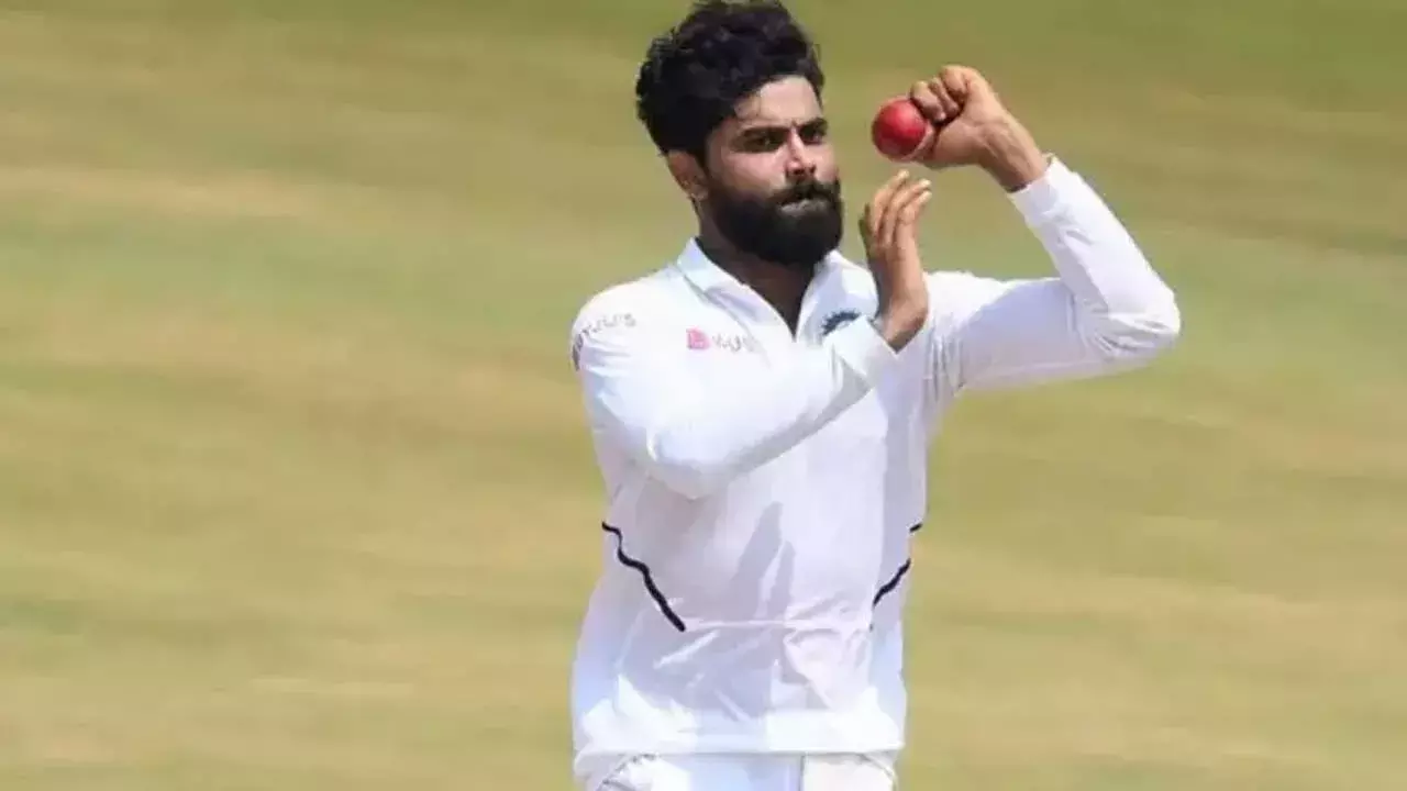 కుంబ్లే రికార్డును సమం చేసిన జడేజా కుంబ్లే రికార్డును సమం చేసిన జడేజా