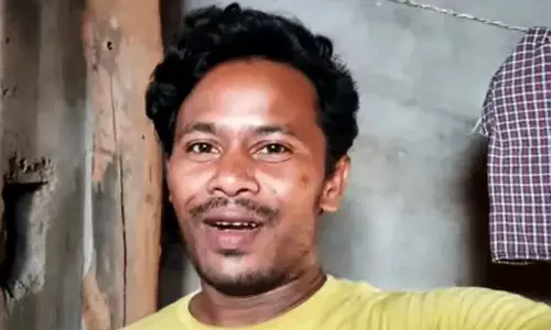 ఒకప్పుడు రోజుకు రూ. 250.. ఇప్పుడు నెలకు లక్షలు.. యూట్యూబర్ సక్సెస్ స్టోరీ ఒకప్పుడు రోజుకు రూ. 250.. ఇప్పుడు నెలకు లక్షలు.. యూట్యూబర్ సక్సెస్ స్టోరీ