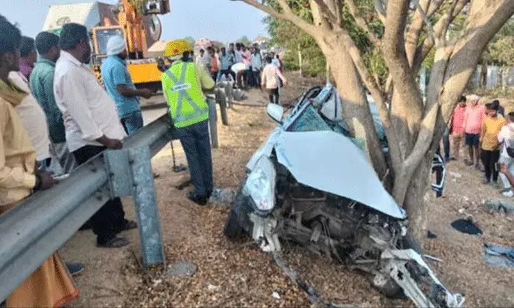 Telangana: ఘోర రోడ్డు ప్రమాదం.. నూతన వరుడితో సహా ముగ్గురు మృతి