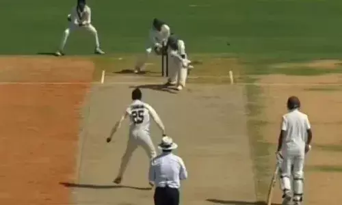 Cricket Records : సిక్స్ బాల్స్ లో సిక్స్ సిక్సర్లు.. ఆంధ్ర ఓపెనర్ కొత్త రికార్డ్ Cricket Records : సిక్స్ బాల్స్ లో సిక్స్ సిక్సర్లు.. ఆంధ్ర ఓపెనర్ కొత్త రికార్డ్