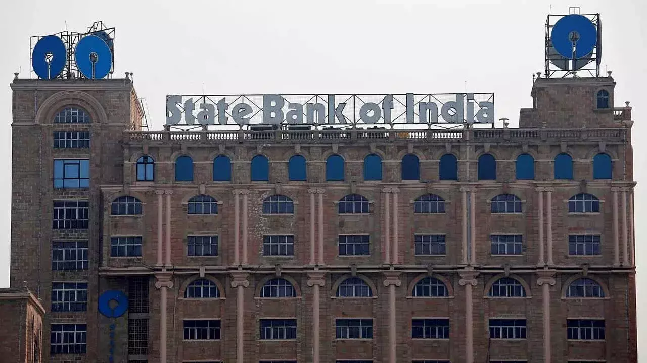 Infosys : ఆ విషయంలో ఇన్ఫోసిస్ ను అధిగమించిన ఎస్బీఐ Infosys : ఆ విషయంలో ఇన్ఫోసిస్ ను అధిగమించిన ఎస్బీఐ