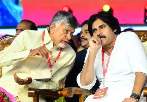 TDP-JANASENA: ఒకే వేదికపై చంద్రబాబు-పవన్ TDP-JANASENA: ఒకే వేదికపై చంద్రబాబు-పవన్