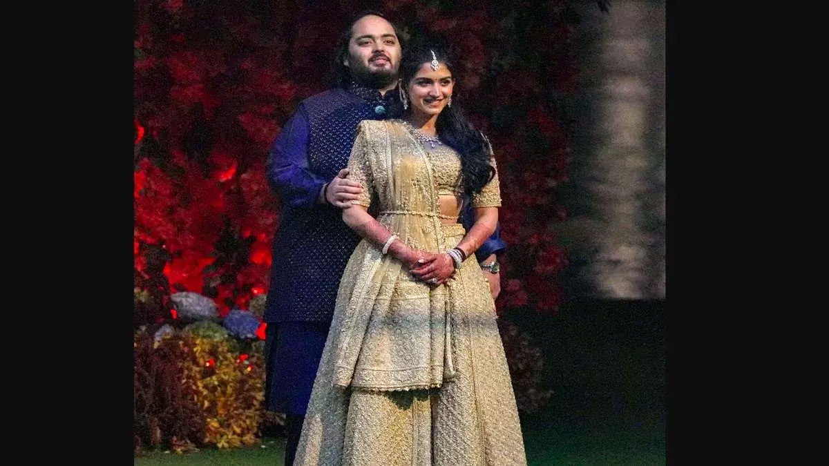 Anant Ambani Radhika Merchant Wedding : జూలై 12న ముంబైలో వివాహం Anant Ambani Radhika Merchant Wedding : జూలై 12న ముంబైలో వివాహం