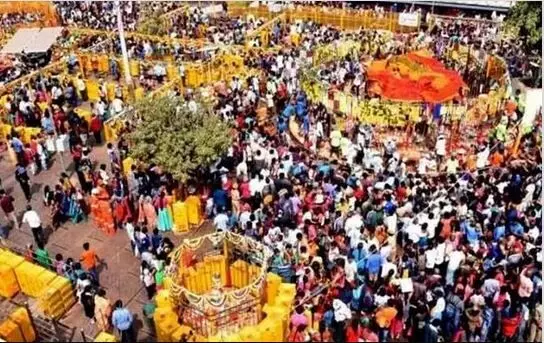 MEDARAM: చివరి అంకానికి మేడారం మహా జాతర MEDARAM: చివరి అంకానికి మేడారం మహా జాతర