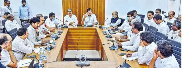 AP: మధ్యంతర భృతికి మంగళం పాడిన జగన్‌ సర్కార్‌